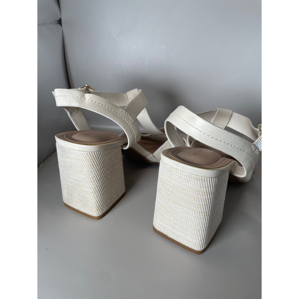 Kelly & Katie Womens Off White T-Strap Block Heel Sandals Square Toe Size 9M - Picture 4 of 6